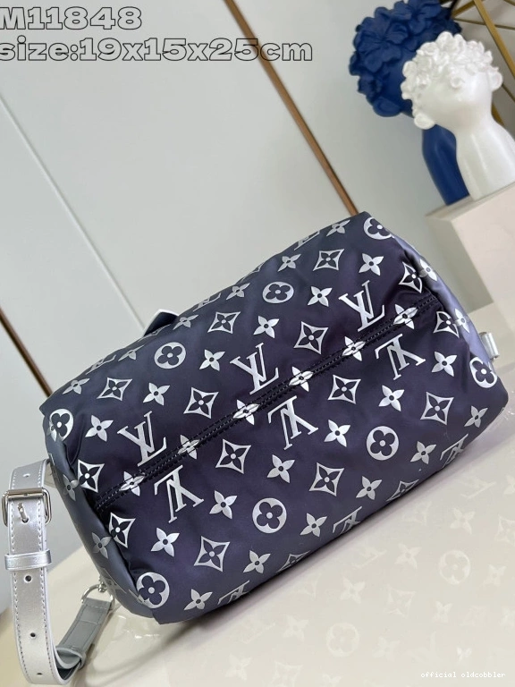 Official oldcobbler VUITTON 25 BANDOULIÈRE SPEEDY LOUIS 0723